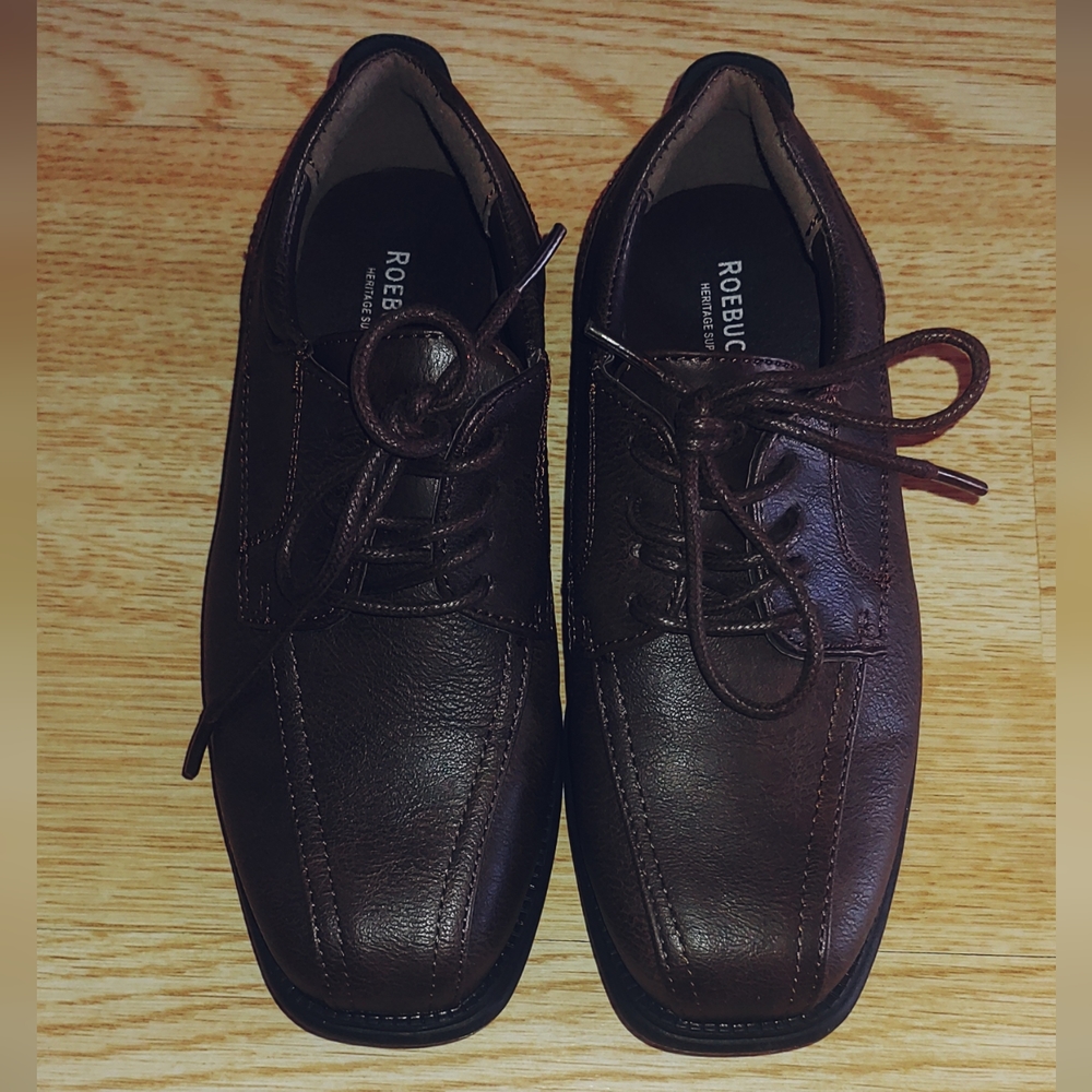 Roebuck & Co. brown size 12 young boy dress shoes. never worn.